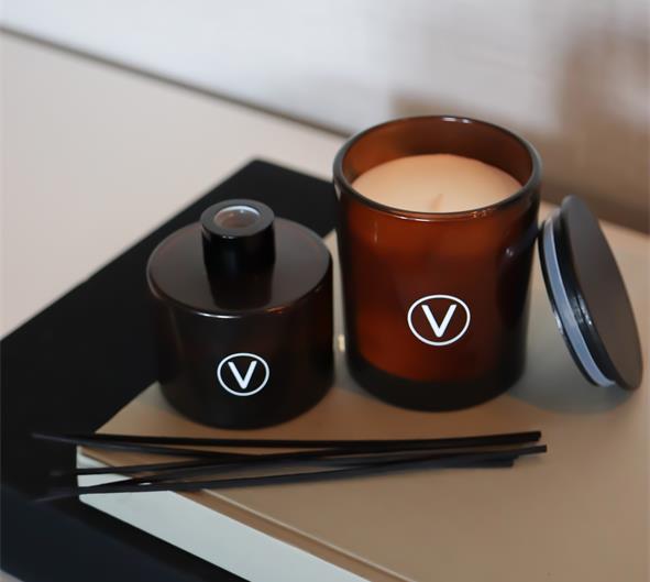 Vela Perfumada VLiving – Cera de Soja 100% Vegan com Longa Duração